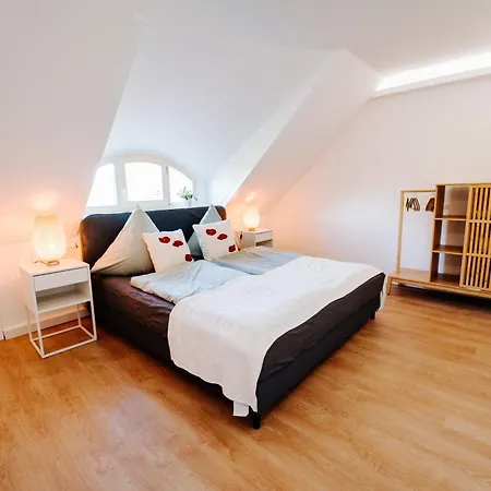 Levin 65qm 4 Personen Mit Pool Wlan Und Parken * Dornburg (Thuringia)