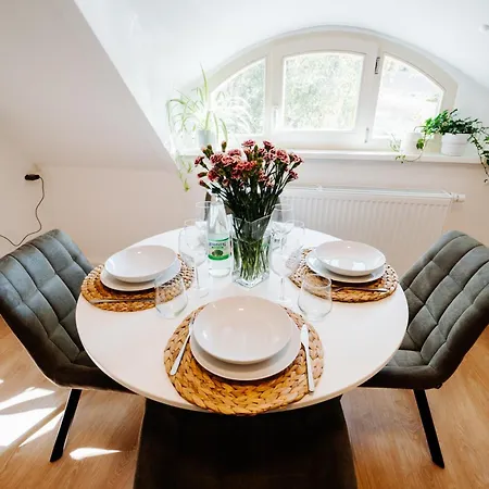 Levin 65qm 4 Personen Mit Pool Wlan Und Parken Dornburg (Thuringia)