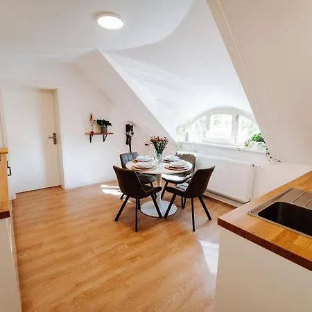 Levin 65qm 4 Personen Mit Pool Wlan Und Parken