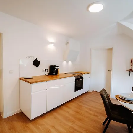 شقة Levin 65qm 4 Personen Mit Pool Wlan Und Parken