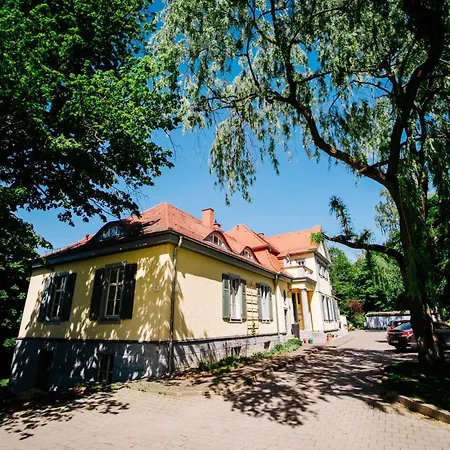 Levin 65qm 4 Personen Mit Pool Wlan Und Parken * Dornburg (Thuringia)