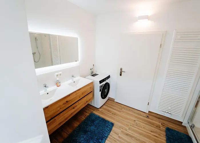 Levin 65qm 4 Personen Mit Pool Wlan Und Parken Apartamento Dornburg (Thuringia)