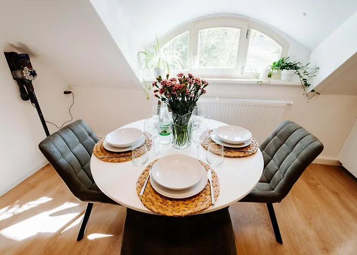 Levin 65qm 4 Personen Mit Pool Wlan Und Parken Dornburg (Thuringia)