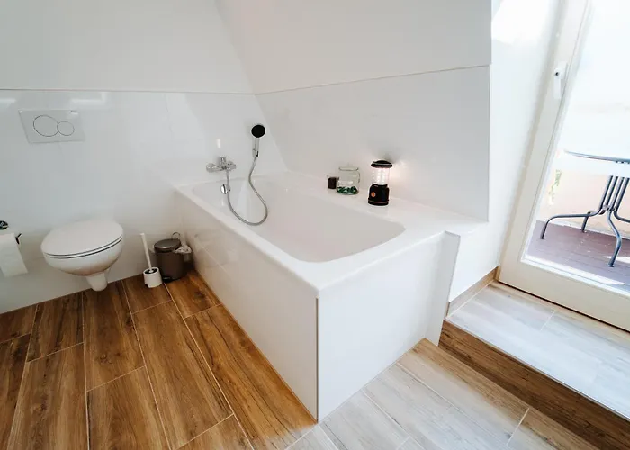 Levin 65qm 4 Personen Mit Pool Wlan Und Parken *